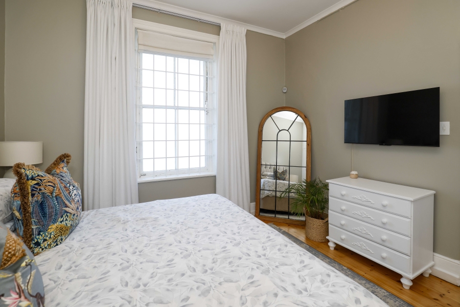 2 Bedroom Property for Sale in Claremont Western Cape